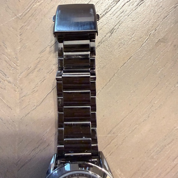 Beverly Hills Polo Club Metallic Watch with Black Accents - Picture 4 of 6